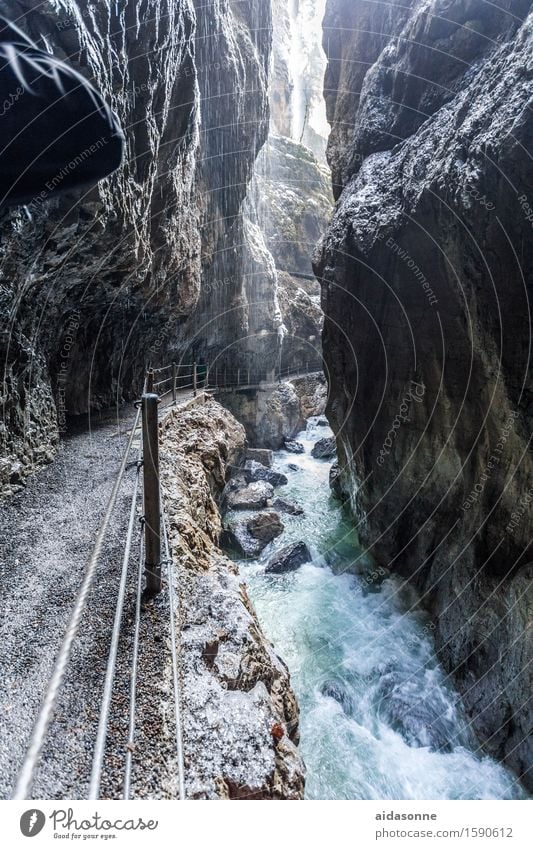 Partnachklamm Landschaft Wasser Alpen Berge u. Gebirge Bach Fluss Wasserfall Zufriedenheit friedlich achtsam Vorsicht Gelassenheit ruhig Wildbach Felsen Fußweg