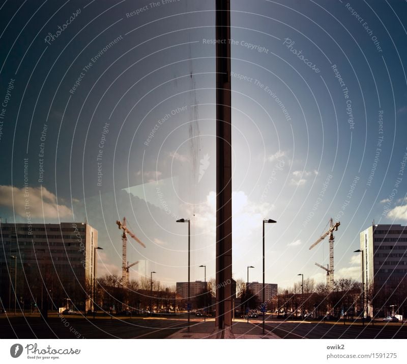 Stadtspiel Himmel Wolken Horizont Klima Schönes Wetter Dresden Stadtzentrum Skyline bevölkert Haus Hochhaus Baustelle Kran doppelt gemoppelt leuchten