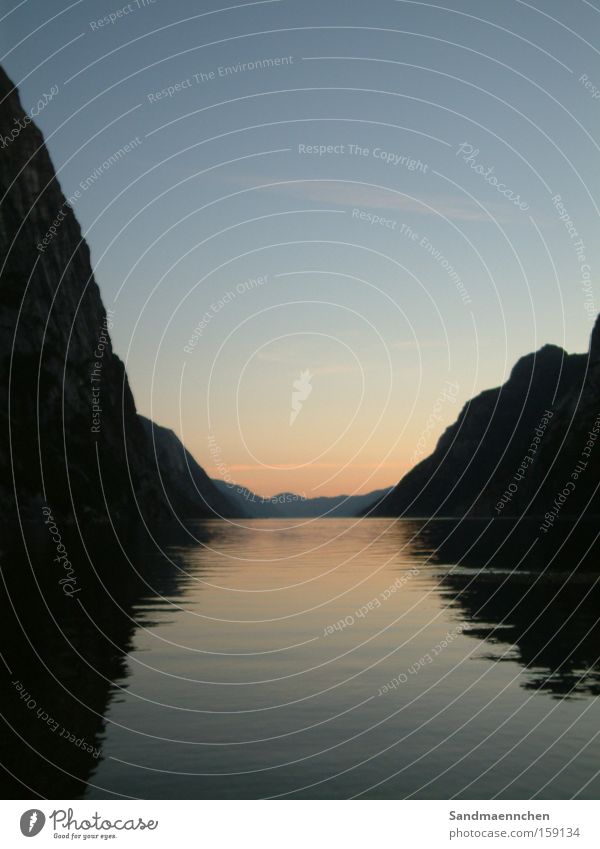 Sonnenuntergang am Fjord Norwegen Meer Wasser Berge u. Gebirge Himmel flach Romantik Freiheit ruhig Außenaufnahme Landschaft