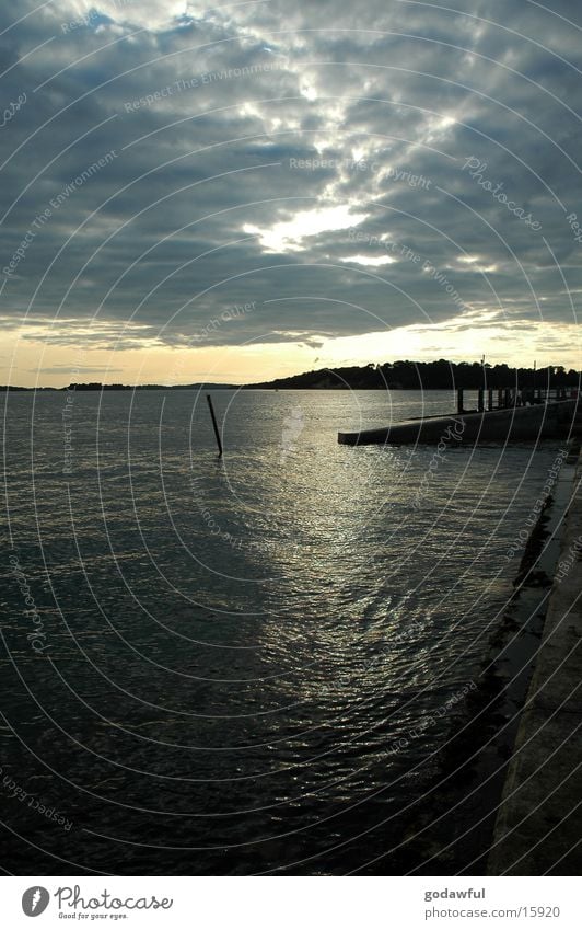 Abendhimmel Wolken Anlegestelle Himmel Wasser Hafen Insel