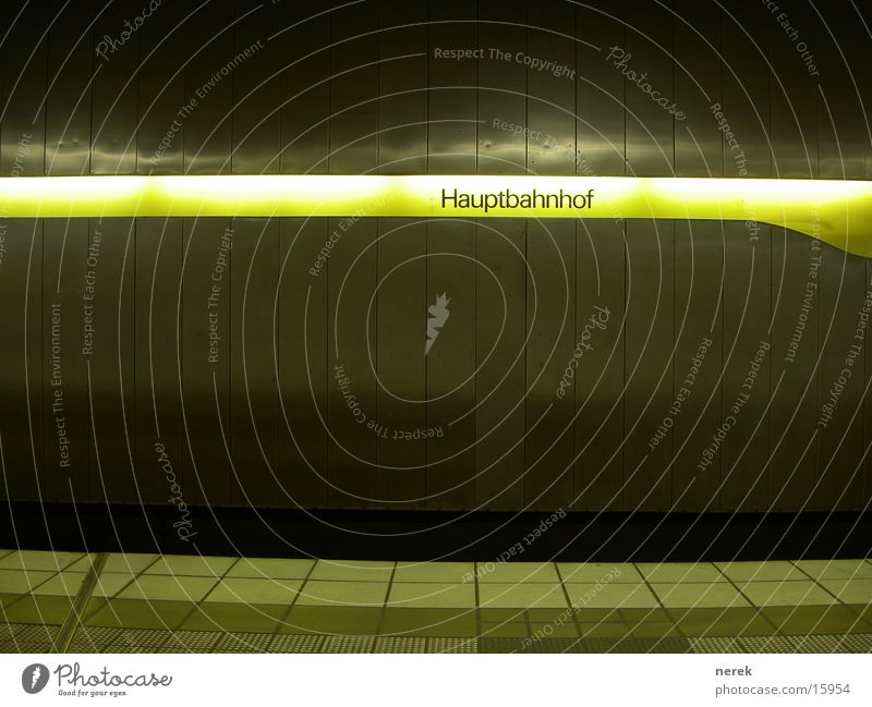 Der Hauptbahnhof Eisenbahn Gleise Licht Tunnel U-Bahn Station dunkel Bielefeld Design Stil Architektur Bahnhof Fliesen u. Kacheln Metall