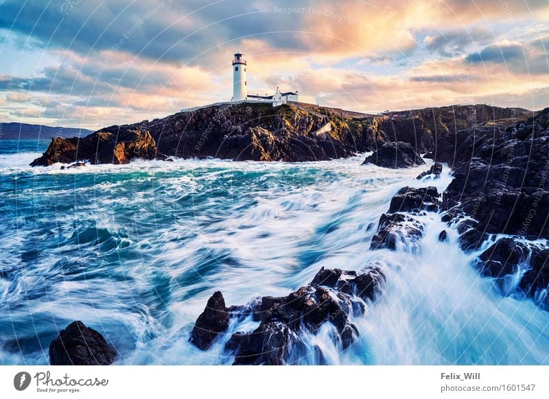 The Lighthouse Ferien & Urlaub & Reisen Ausflug Freiheit Sightseeing Sonne Meer Umwelt Natur Landschaft Wasser Wolken Sonnenaufgang Sonnenuntergang