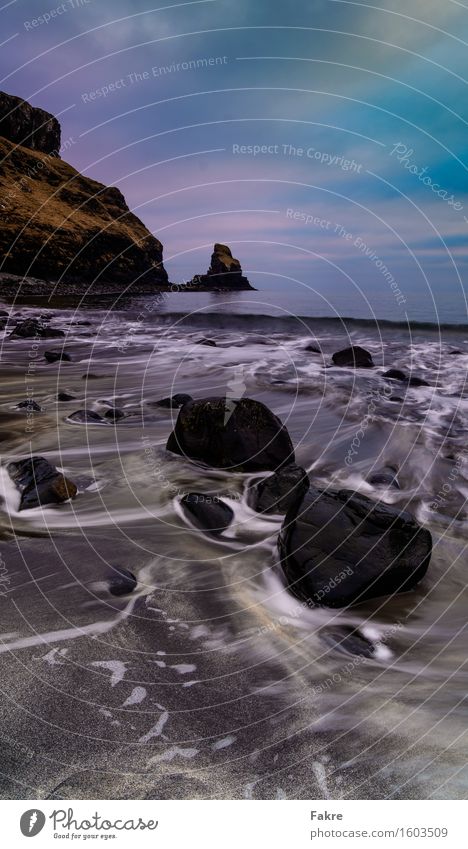 Talisker Bay Umwelt Natur Landschaft Urelemente Erde Sand Wasser Himmel Wolken Felsen Wellen Küste Seeufer Strand Bucht Nordsee Meer Schottland Blick blau braun