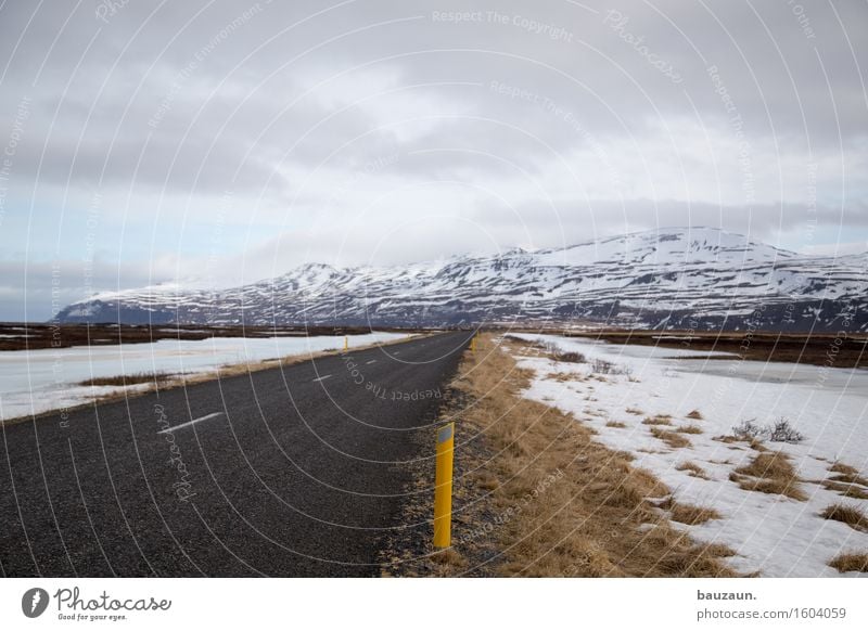 rechts. Ferien & Urlaub & Reisen Tourismus Ausflug Abenteuer Ferne Freiheit Expedition Winter Schnee Winterurlaub Umwelt Natur Landschaft Erde Wolken Klima