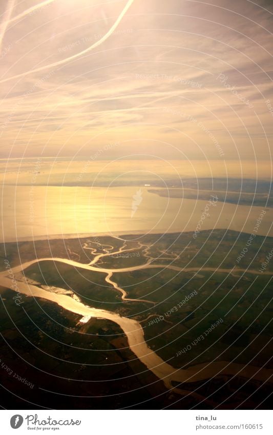 thames Themse Fluss Sonne Flußmündung Flugzeug Beleuchtung Nebel Dunst Meer London Himmel Bach Delta