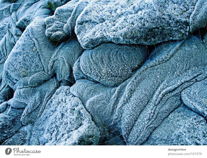 weiche Härte Beton Stein hart fest Flüssigkeit fließen erstarren bewegungslos gefroren kalt Frost Strand Küste zerfließen zerflossen abbinden