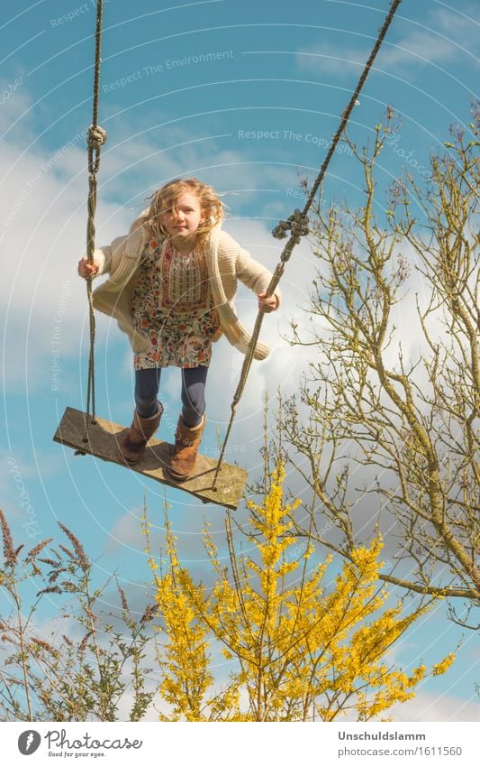 Frühling jetzt! Freizeit & Hobby Spielen Kinderspiel Kindererziehung Mensch Mädchen Kindheit Leben 3-8 Jahre Natur Luft Wolken Schönes Wetter Sträucher