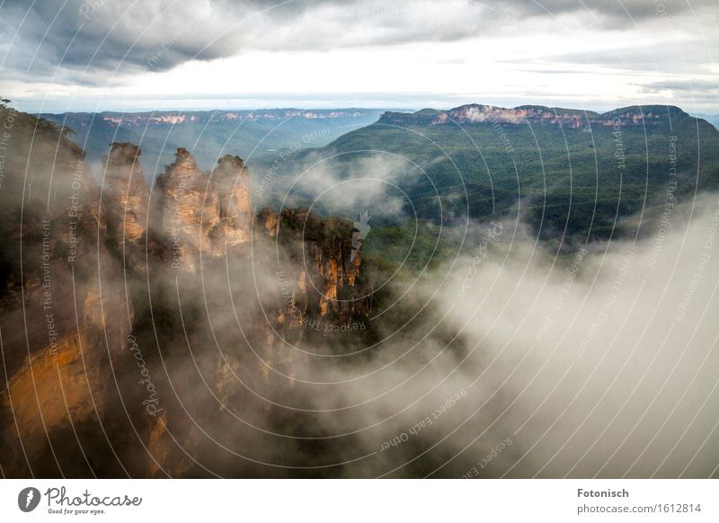 Three Sisters in Blue Mountains Umwelt Natur Landschaft Wolken Gewitterwolken schlechtes Wetter Urwald Berge u. Gebirge Blue mountains Idylle