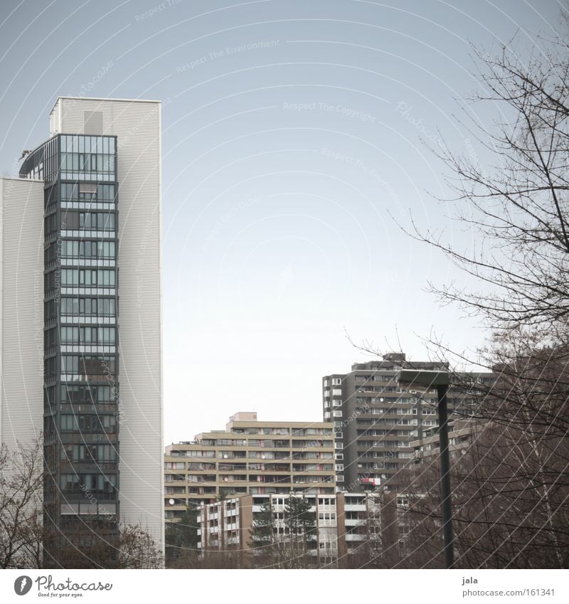 wohnsiedlung Häusliches Leben Wohnung Hochhaus Haus Wohnsiedlung Stadtteil Viertel Himmel Licht Deutschland Wohnformen zusammenwohnen