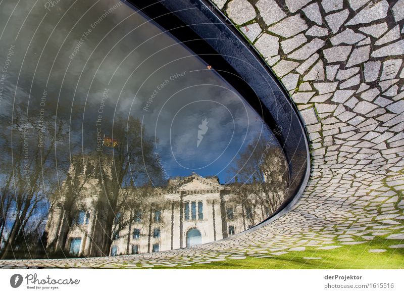 Denkmal für die im Nationalsozialismus ermordeten Sinti und Roma Ferien & Urlaub & Reisen Tourismus Ausflug Sightseeing Städtereise Bauwerk Gebäude Architektur