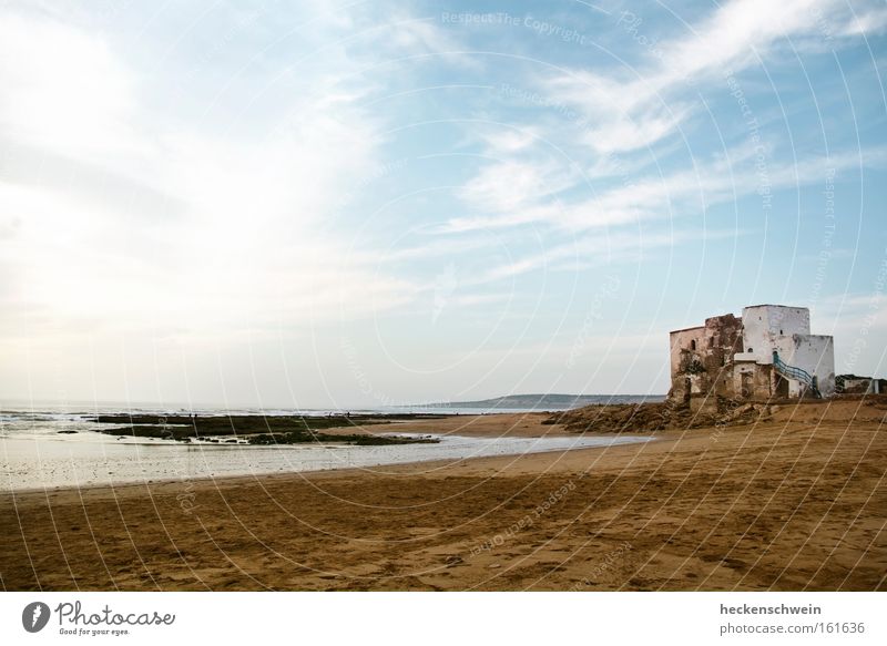 Sidi Kouki Ferien & Urlaub & Reisen Sommer Sonne Strand Meer Sand Himmel Wolken Küste Kraft ruhig Grabmal heilig Marokko Gotteshäuser Afrika Pilgerort