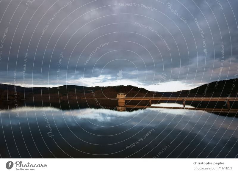 In der Ruhe liegt die Kraft Reflexion & Spiegelung ruhig Berge u. Gebirge Natur Landschaft Wasser See Brücke Turm Umwelt Umweltschutz Stausee Talsperre