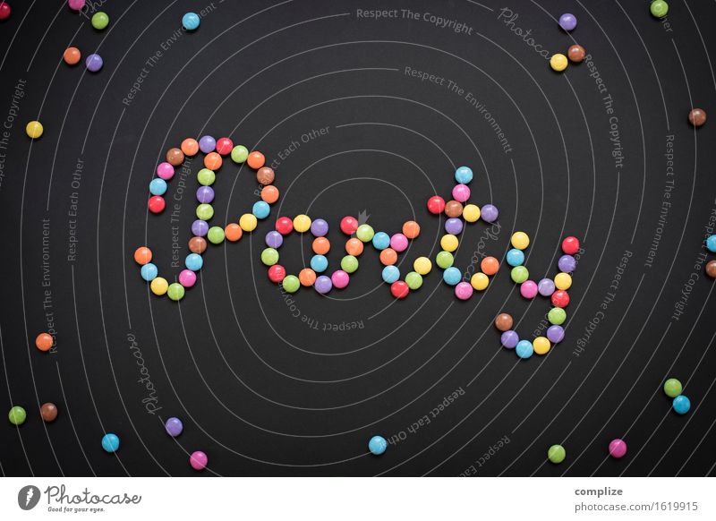 Lecker Party! Lebensmittel Dessert Süßwaren Schokolade Schokolinsen Ernährung Stil Freude Glück Nachtleben Entertainment Musik Diskjockey ausgehen