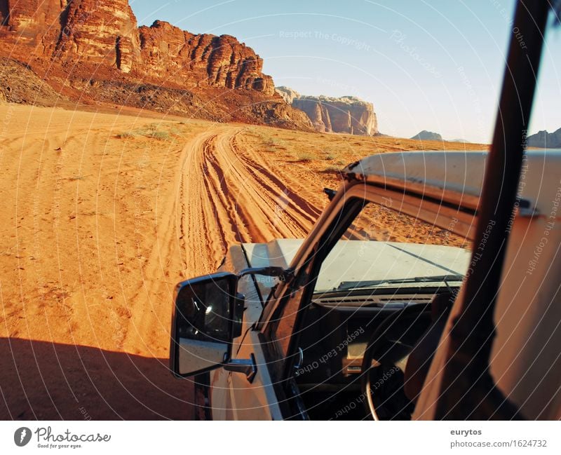 Wadirum Ferien & Urlaub & Reisen Tourismus Abenteuer Freiheit Sightseeing Safari Expedition Camping Sommer Sonne Umwelt Natur Landschaft Sand Klima Klimawandel