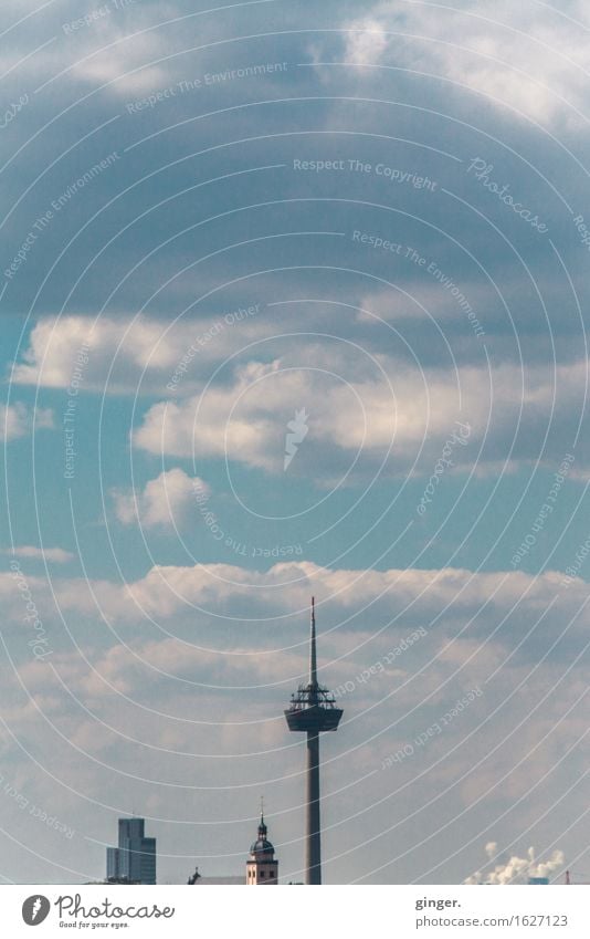 Köln UT | Kalk | Türme und Wolken Luft Himmel Schönes Wetter Kölnturm Sankt Mariä Himmelfahrt Stadt Skyline Menschenleer Haus Hochhaus Kirche Turm Bauwerk