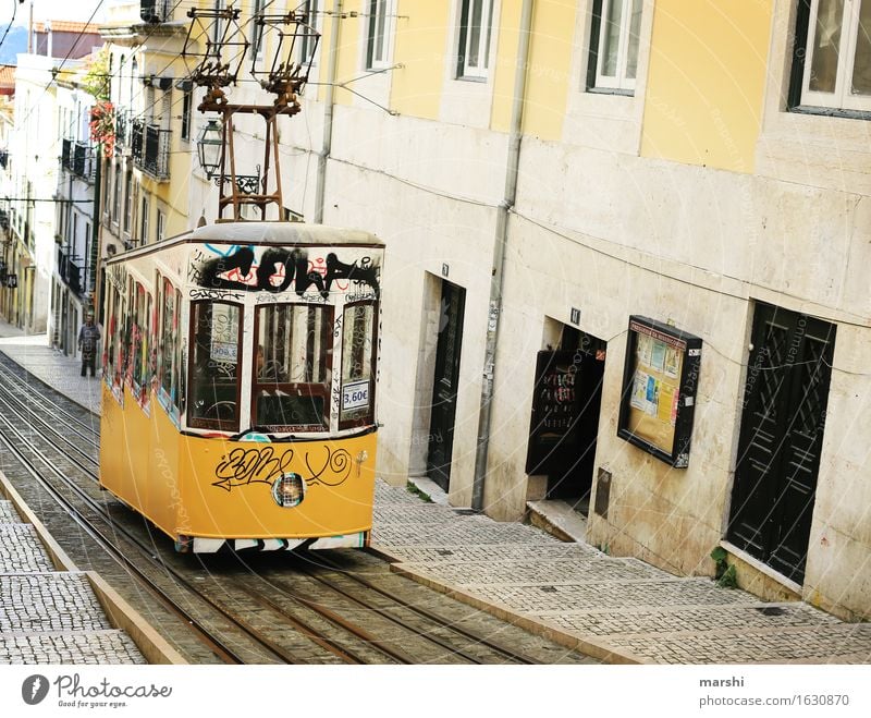 Tram Hauptstadt Stadtzentrum Sehenswürdigkeit Verkehr Verkehrsmittel Verkehrswege Öffentlicher Personennahverkehr Güterverkehr & Logistik Bahnfahren Straße