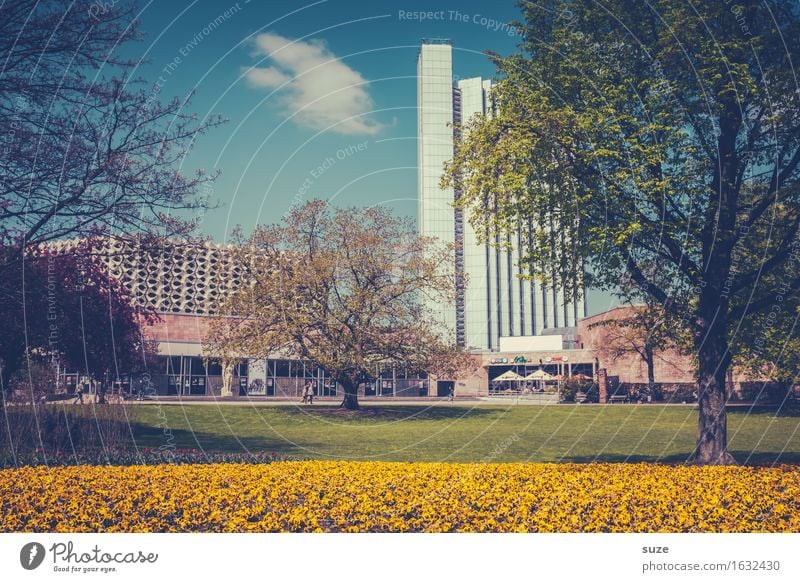 Will-ma Frühling Lifestyle Duft Tourismus Städtereise Garten Kultur Umwelt Pflanze Blüte Park Wiese Stadt Stadtzentrum Platz Bauwerk Gebäude Architektur Blühend