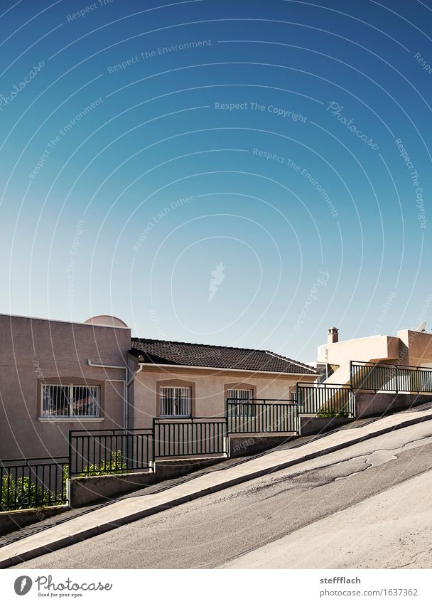 Die Straßen von San Francisco Sommer Haus Himmel Schönes Wetter Dorf Mauer Wand Treppe Fenster Satellitenantenne außergewöhnlich trocken blau braun Höhenangst