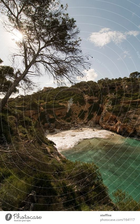 the BEACH Farbfoto Außenaufnahme Menschenleer Tag Weitwinkel Ferien & Urlaub & Reisen Ferne Sommerurlaub Sonnenbad Strand Meer Insel Natur Landschaft Himmel