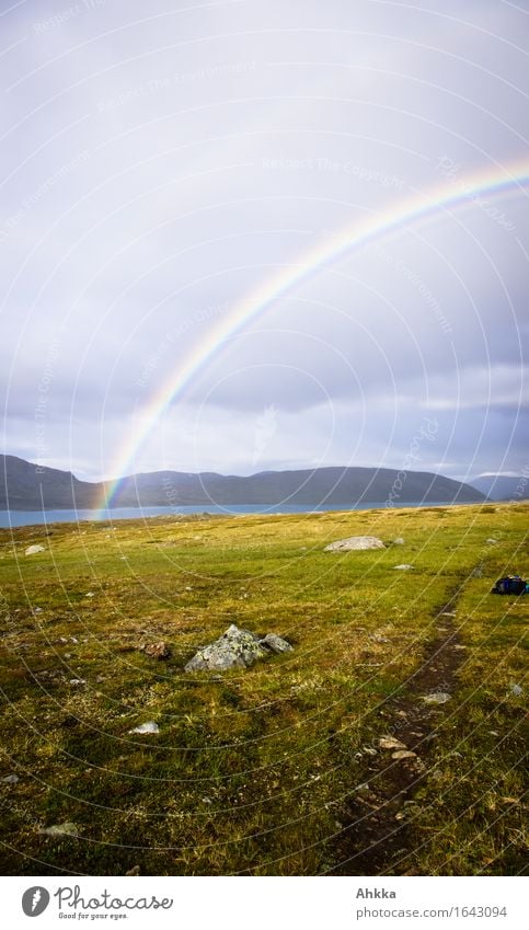 Himmel- & Erdenweg Ferien & Urlaub & Reisen Abenteuer Ferne Freiheit Regen Berge u. Gebirge Wege & Pfade Regenbogen wandern Verantwortung Vorsicht Hoffnung