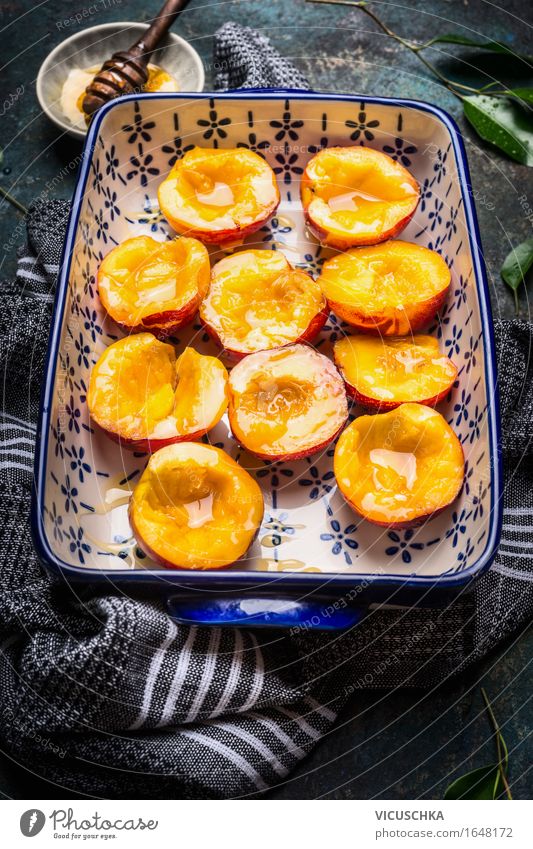 Auflaufform mit Pfirsichen und Honig Lebensmittel Frucht Dessert Süßwaren Ernährung Frühstück Bioprodukte Vegetarische Ernährung Schalen & Schüsseln Stil Design