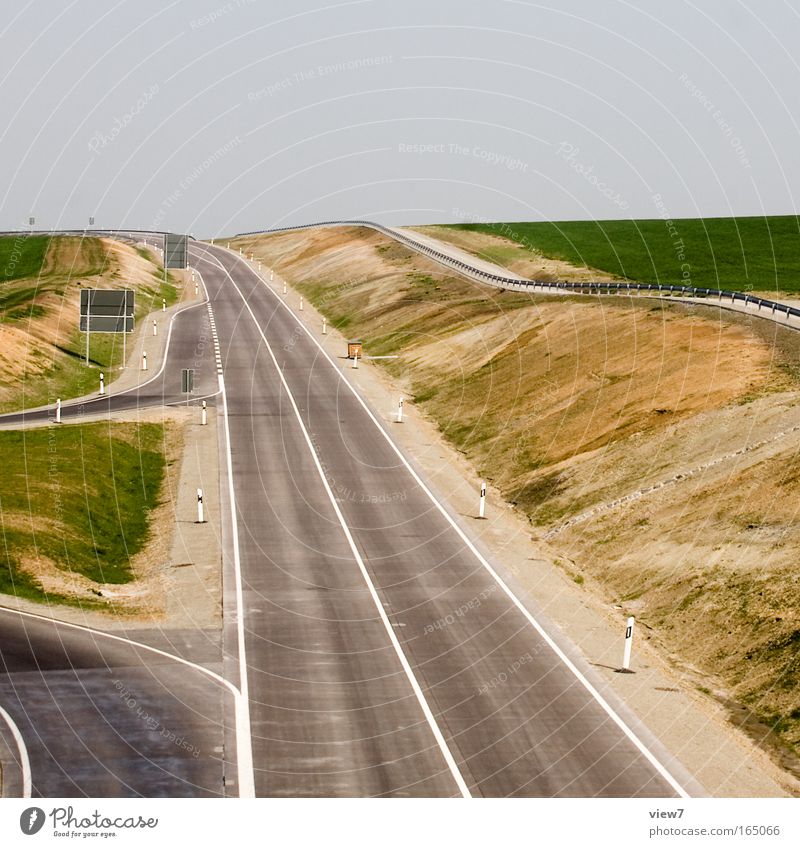 Straßenbau Verkehr Verkehrswege Straßenverkehr Straßenkreuzung Autobahn frei gigantisch groß Unendlichkeit neu Sauberkeit stark Fortschritt Geschwindigkeit