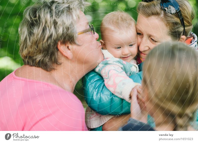 geliebt Mensch Kind Baby Mädchen Junge Frau Jugendliche Erwachsene Weiblicher Senior Eltern Mutter Geschwister Schwester Großmutter Familie & Verwandtschaft