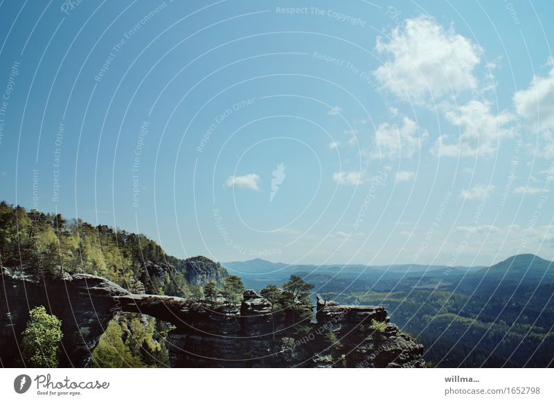 Prebischtor in der Böhmischen Schweiz Landschaft Felsen Natur Böhmische Schweiz Tschechien Felsentor Ferne Aussicht Berge u. Gebirge Elbsandsteingebirge Hrensko