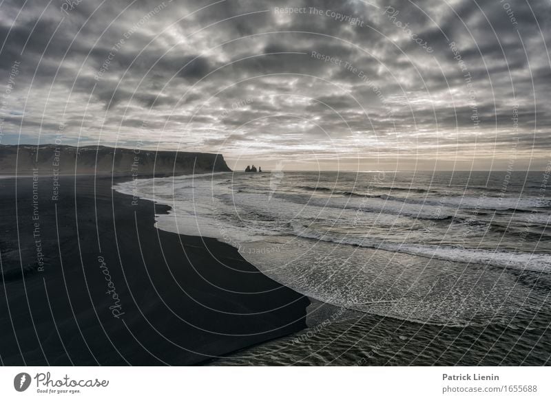 Reynisfiara schön Leben Ferien & Urlaub & Reisen Abenteuer Strand Meer Insel Wellen Umwelt Natur Landschaft Erde Himmel Wolken Frühling Klima Klimawandel Wetter