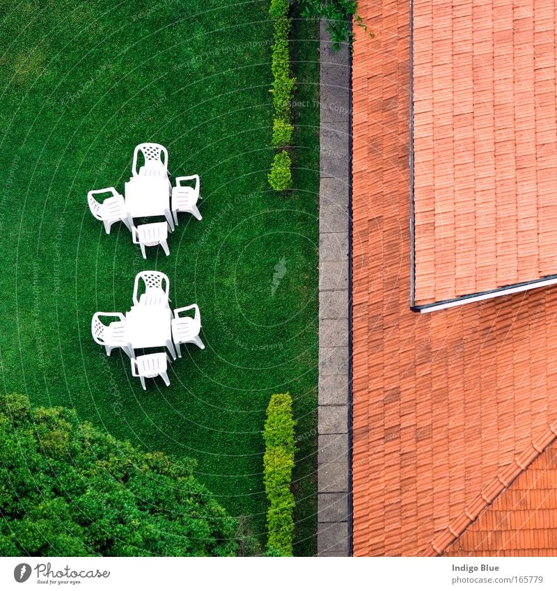 Süßes Zuhause Farbfoto mehrfarbig Außenaufnahme Luftaufnahme Muster Tag Vogelperspektive harmonisch Sommer Häusliches Leben Haus Garten Stuhl Gras Curitiba