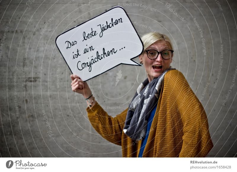 Das beste Jäckchen Mensch feminin Junge Frau Jugendliche 1 18-30 Jahre Erwachsene Beton Zeichen Schriftzeichen Schilder & Markierungen Hinweisschild Warnschild