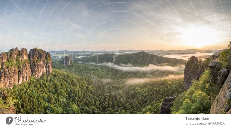 Sunrise Natur Landschaft Himmel Sonne Sonnenaufgang Sonnenuntergang Sonnenlicht Schönes Wetter Nebel Baum Hügel Felsen wandern Morgen Morgendämmerung Wald