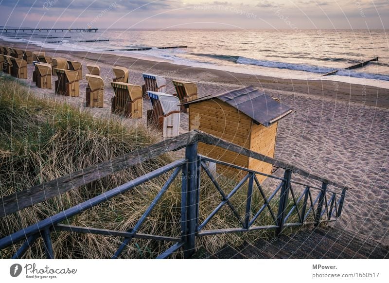 on the beach Umwelt Landschaft schlechtes Wetter Gewitter Pflanze Gras Wellen Strand Bucht Ostsee Meer Insel Kitsch Ferien & Urlaub & Reisen Strandkorb Treppe