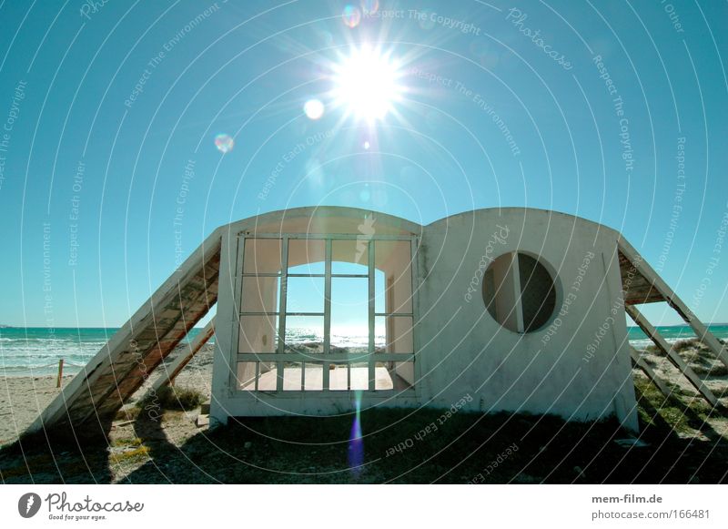 haus am meer Haus Meer Ferienhaus Strand Strandhaus unterstand Hütte Sonne Gegenlicht getrocknet vertrocknet Einsamkeit Stranddüne Düne Sand Architekt