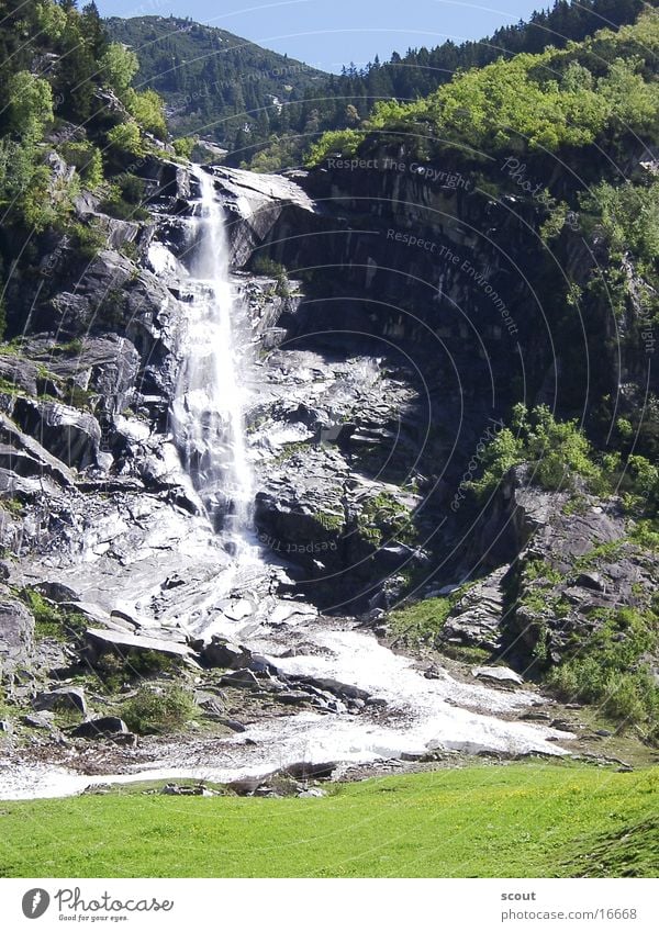 Wasserfall Berge u. Gebirge