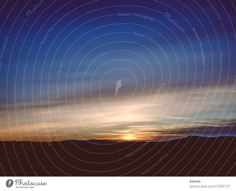 Rise and Shine Sinnesorgane Abenteuer Ferne Freiheit Umwelt Natur Landschaft Himmel Wolken Nachthimmel Sonnenaufgang Sonnenuntergang Sommer Schönes Wetter Hügel