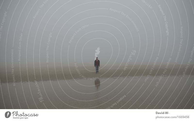 Verlassen | ist dieser Ort definitiv Mensch maskulin Mann Erwachsene Leben 1 Kunst Kunstwerk Umwelt Herbst schlechtes Wetter Nebel Strand Nordsee Ostsee Insel