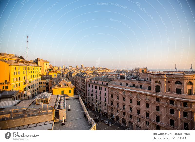 Sonnenuntergang V Stadt Hafenstadt blau braun gelb gold grau orange schwarz Genua Italien Städtereise Städtebau Fenster Gebäude antik edel Aussicht Stimmung