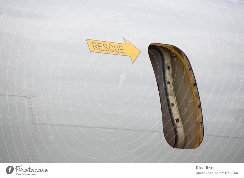 Rettung Technik & Technologie Luftverkehr Schriftzeichen Schilder & Markierungen Hinweisschild Warnschild Pfeil Hilfsbereitschaft Leben Ferien & Urlaub & Reisen