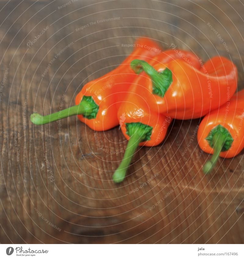 papi, ich mag doch keine paprika! Farbfoto Innenaufnahme Nahaufnahme Schwache Tiefenschärfe Lebensmittel Gemüse Paprika Ernährung Bioprodukte