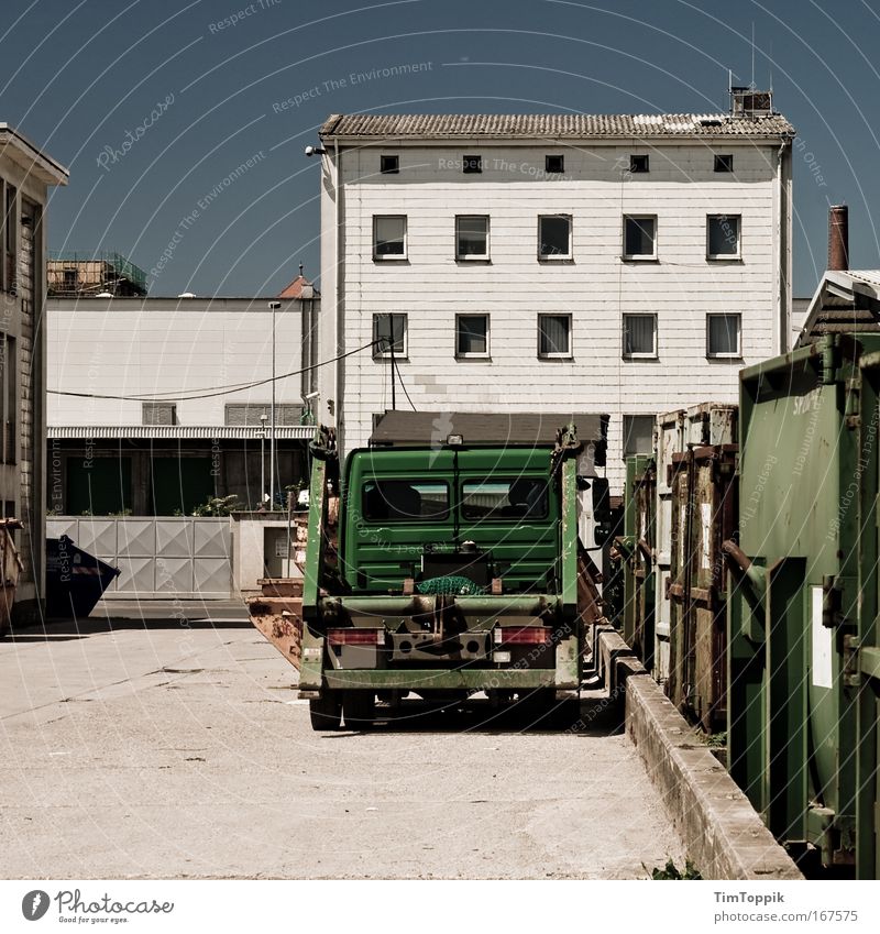 [PC-Usertreff Ffm]: Container Love Außenaufnahme Menschenleer Stadt Stadtrand Haus Industrieanlage Fabrik Mauer Wand Fenster Verkehr Güterverkehr & Logistik