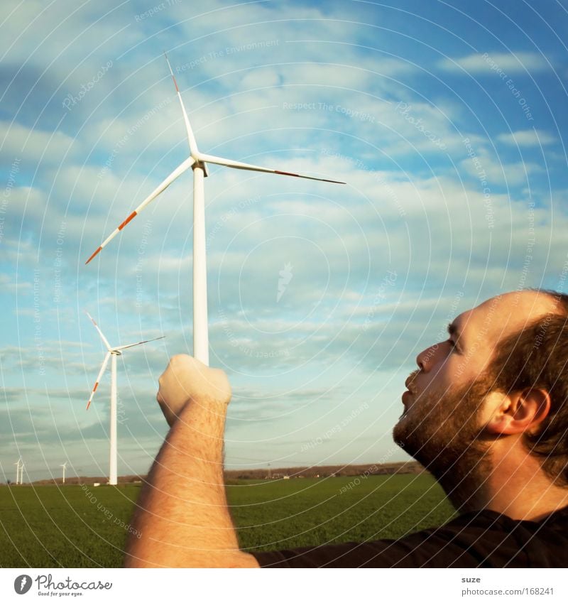 Nachhilfe Farbfoto mehrfarbig Außenaufnahme Tag wandern Wirtschaft Industrie Energiewirtschaft Mittelstand Erfolg Erneuerbare Energie Windkraftanlage