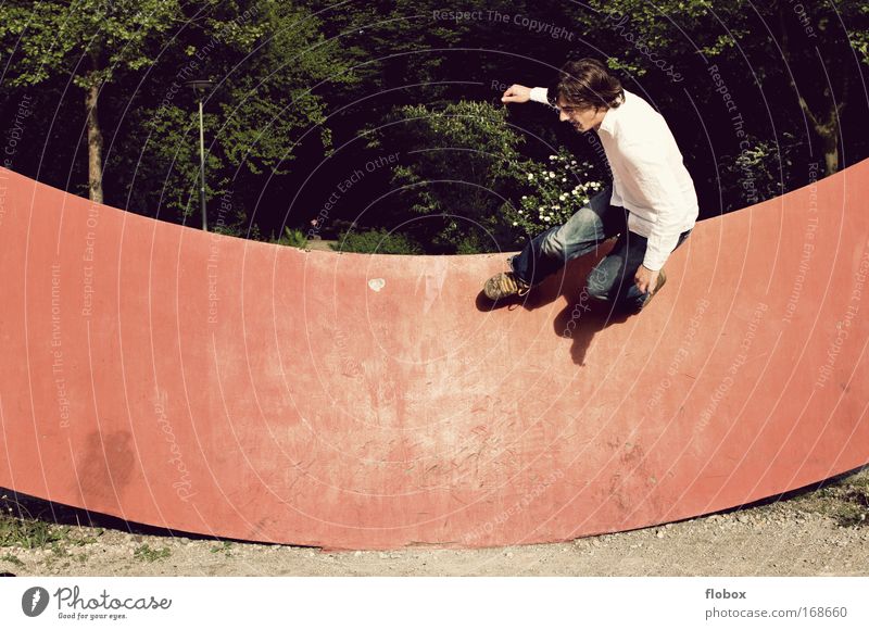 [MUC-09] Nild Schwerelos II Sport Halfpipe Mann Erwachsene Jugendliche springen sportlich bedrohlich Coolness Mut gefährlich Stunt Stuntman fliegen Junge