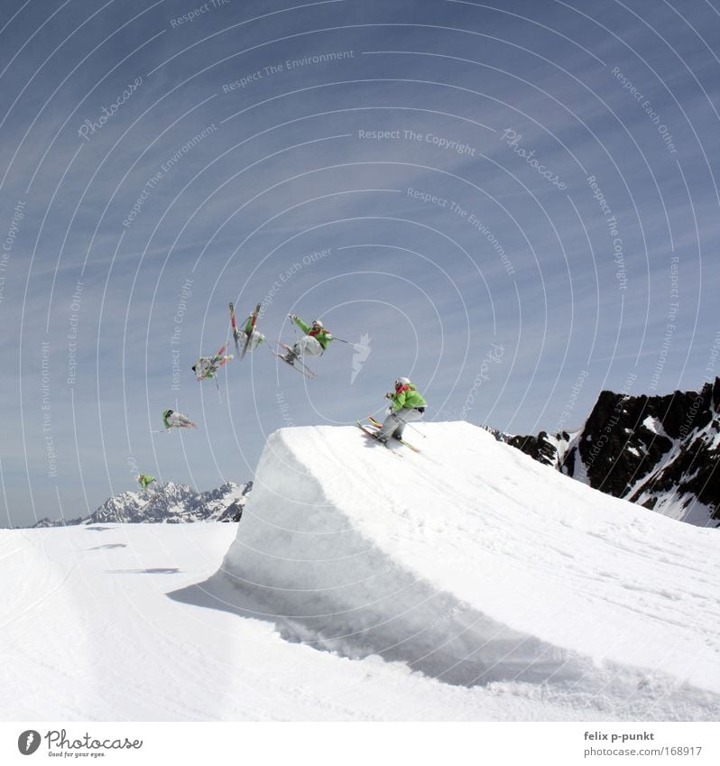 summer sucks, glacier time Sport Wintersport Leichtathletik Sportler Skifahren Skier Skipiste maskulin Junger Mann Jugendliche 1 Mensch 18-30 Jahre Erwachsene