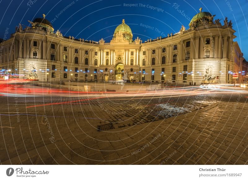 Wiener Hofburg Ferien & Urlaub & Reisen Tourismus Ausflug Sightseeing Sommerurlaub Nachtleben Österreich Europa Stadt Hauptstadt Stadtzentrum Altstadt Palast