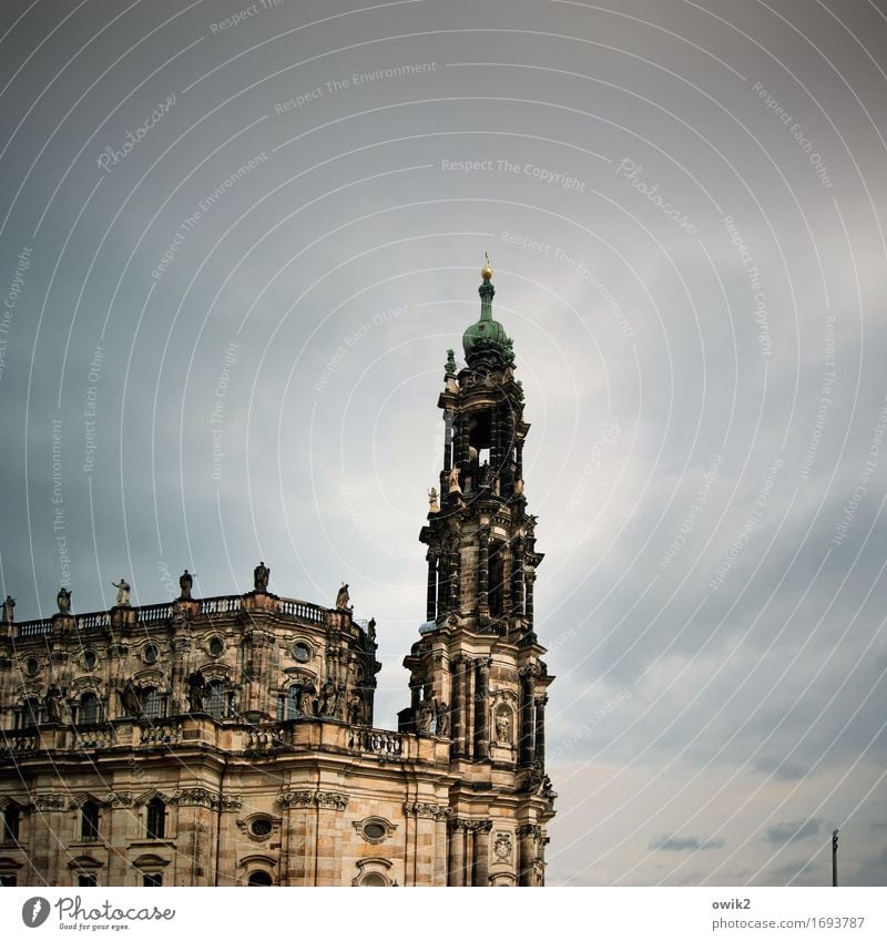 Sandsteingebirge Barock Elbsandstein Dresden Deutschland Hauptstadt Stadt Stadtzentrum Altstadt Skyline Kirche Bauwerk Gebäude Architektur Hofkirche