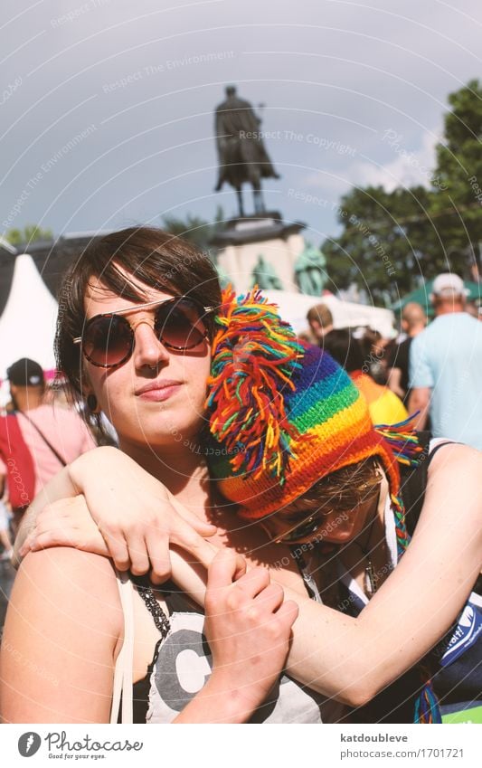 gay day 3 feminin Homosexualität Lächeln Liebe Akzeptanz Vertrauen Sicherheit Geborgenheit Verliebtheit Toleranz Hoffnung Bewegung Partnerschaft Fortschritt