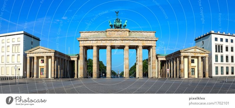 Brandenburger Tor Berlin Deutschland Stadt Hauptstadt Stadtzentrum Menschenleer Platz Bauwerk Gebäude Architektur Sehenswürdigkeit Wahrzeichen Denkmal alt