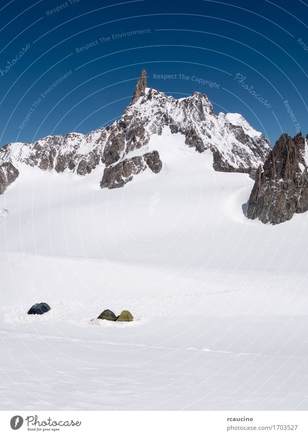 Gebirgsstützlager Chamonix, Frankreich Ferien & Urlaub & Reisen Tourismus Abenteuer Expedition Camping Winter Schnee Berge u. Gebirge wandern Sport Klettern