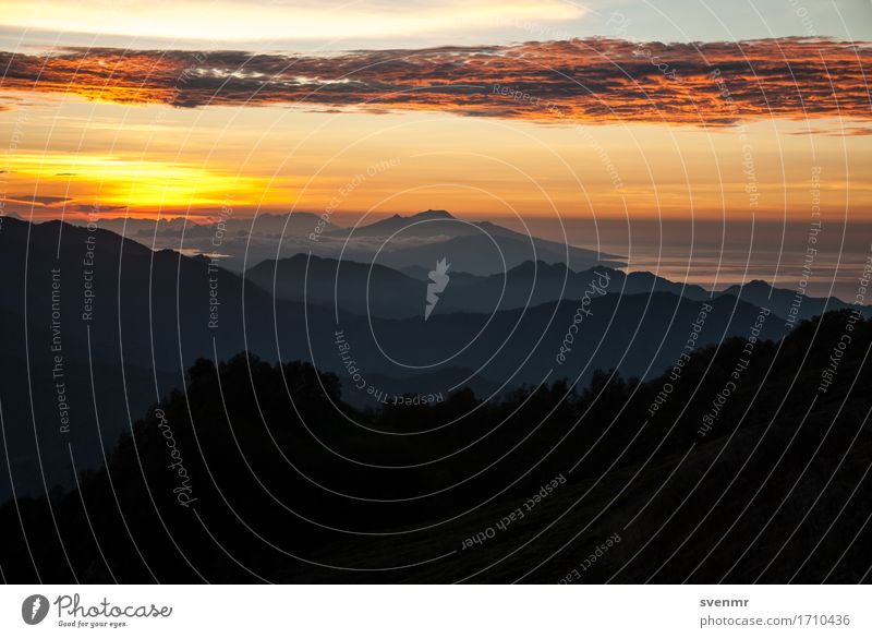 Kelimutu Sunrise Ferien & Urlaub & Reisen Abenteuer Ferne Freiheit Sommer Insel Natur Landschaft Himmel Wolken Schönes Wetter Nebel Berge u. Gebirge Vulkan